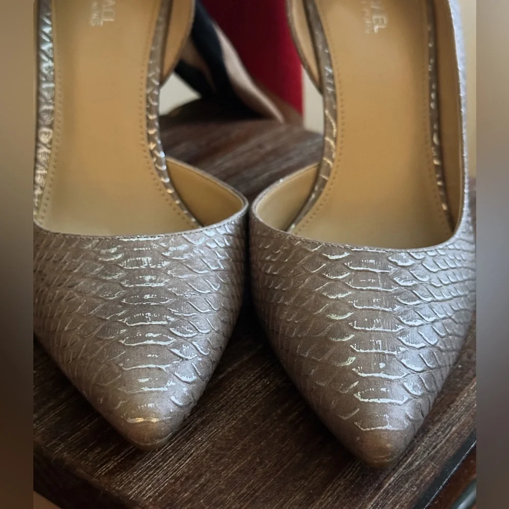 Michael KORS Amara Pumps